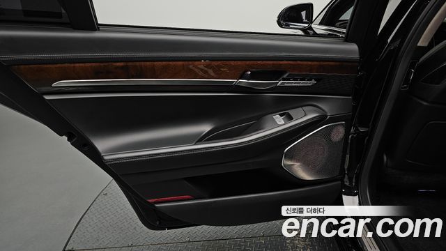 Genesis EQ900 2018 — photo 15