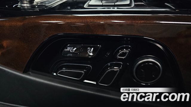 Genesis EQ900 2018 — photo 33