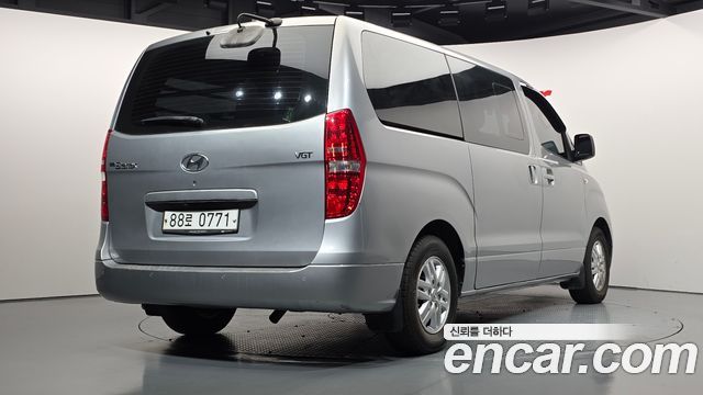 Hyundai Starex 2018 — photo 2