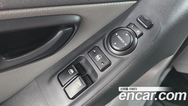 Hyundai Starex 2018 — photo 11