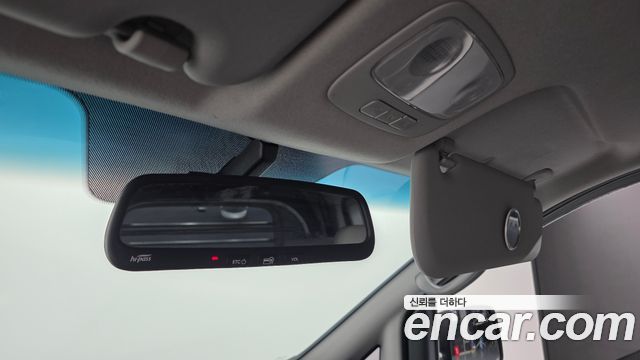 Hyundai Starex 2018 — photo 16