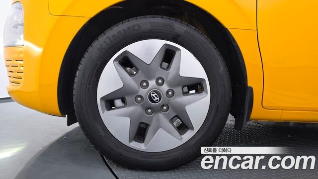 Hyundai Staria 2025 — photo 5