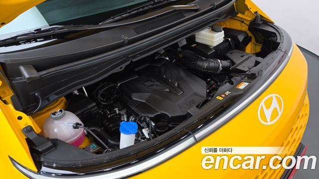 Hyundai Staria 2025 — photo 6