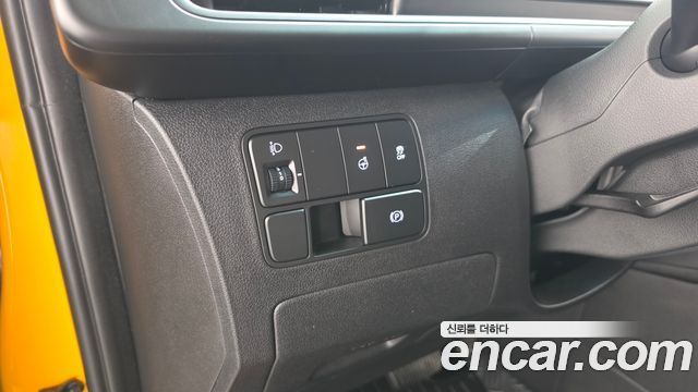 Hyundai Staria 2025 — photo 18