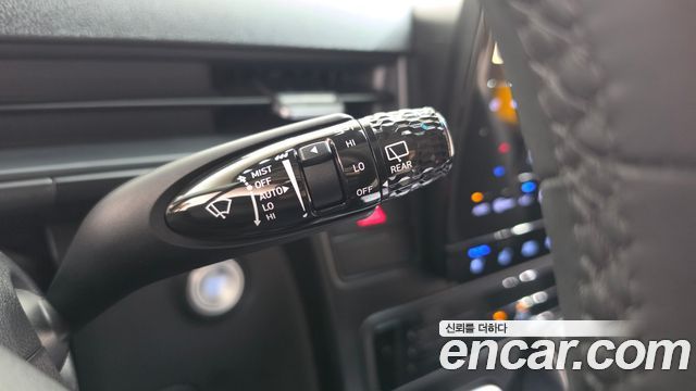 Hyundai Staria 2025 — photo 19