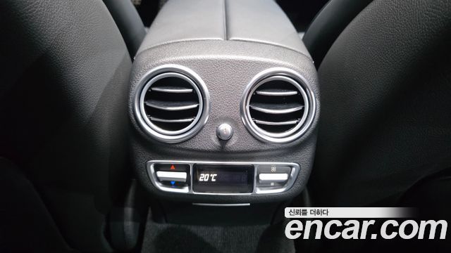 Mercedes-Benz E-Class 2021 — photo 31