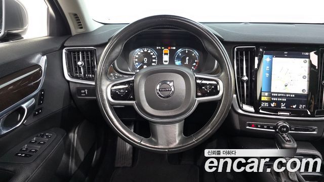 Volvo S90 2018 — photo 12