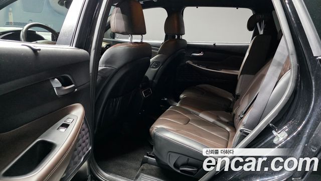 Hyundai Santafe 2021 — photo 16