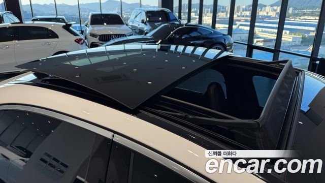 Mercedes-Benz E-Class 2026 — photo 11
