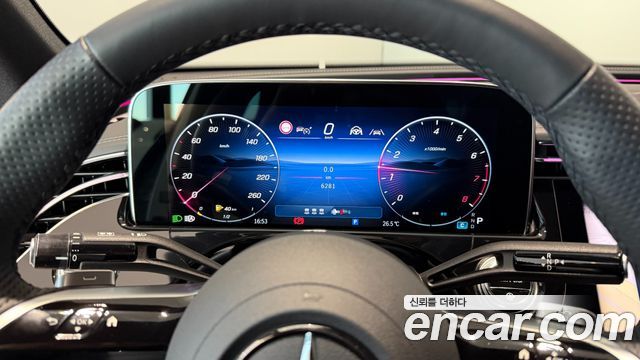 Mercedes-Benz E-Class 2026 — photo 13