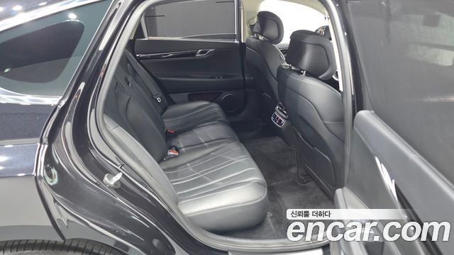Genesis G80 2022 — photo 17