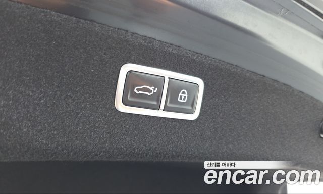 Genesis G80 2022 — photo 25