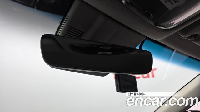 Genesis G80 2022 — photo 29