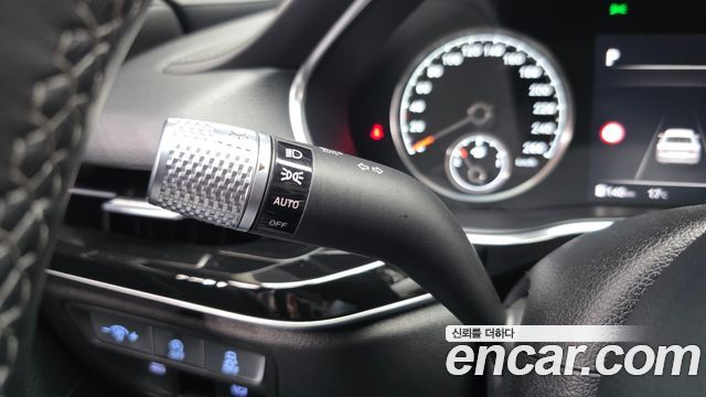 Genesis G80 2022 — photo 33