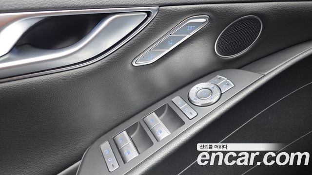 Genesis G80 2022 — photo 34