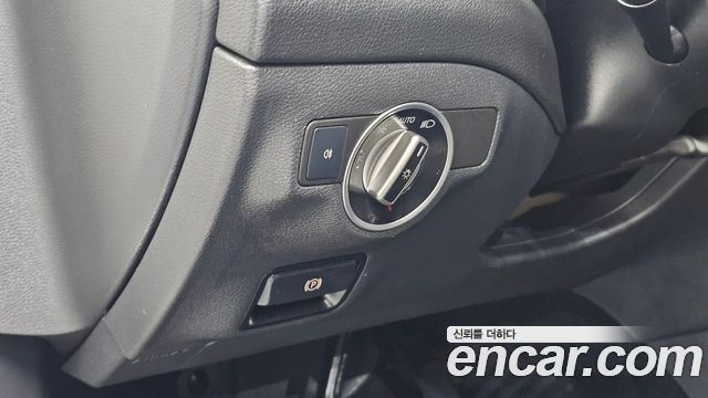 Mercedes-Benz GLA-Class 2015 — photo 16