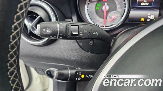 Mercedes-Benz GLA-Class 2015 — photo 18
