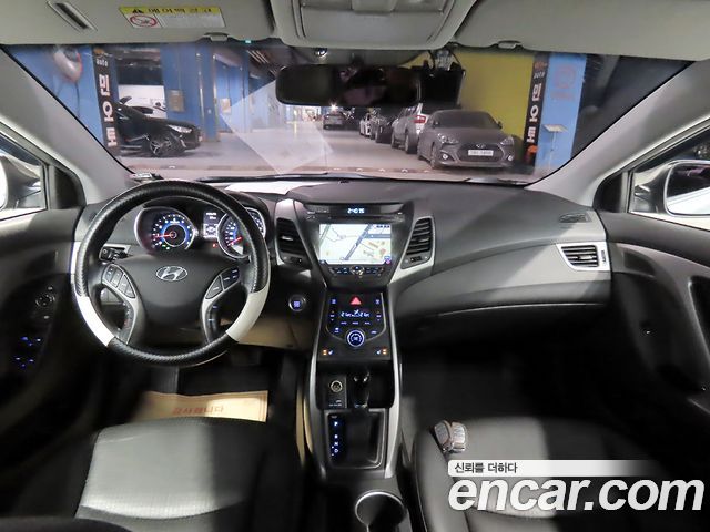Hyundai AVANTE 2014 — photo 7