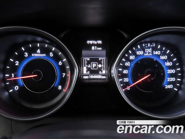 Hyundai AVANTE 2014 — photo 8