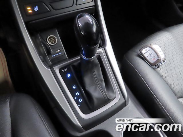 Hyundai AVANTE 2014 — photo 9