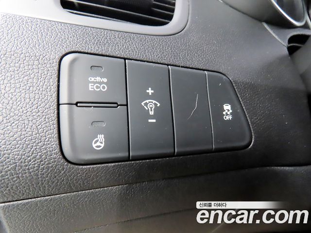 Hyundai AVANTE 2014 — photo 14