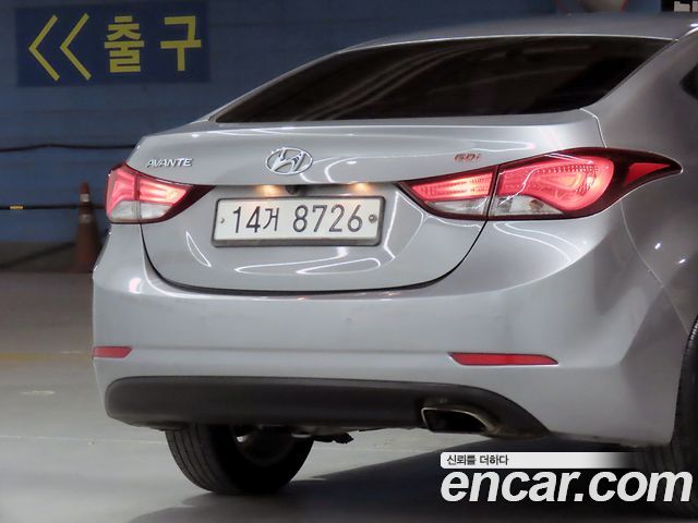Hyundai AVANTE 2014 — photo 19