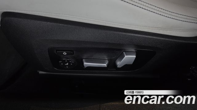 BMW M3 2022 — photo 32