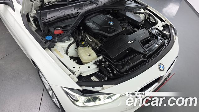 BMW 3-Series 2018 — photo 6