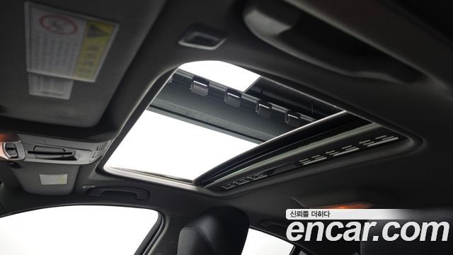 BMW 3-Series 2018 — photo 16