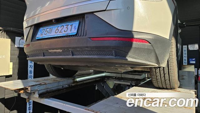 Kia EV6 2023 — photo 2