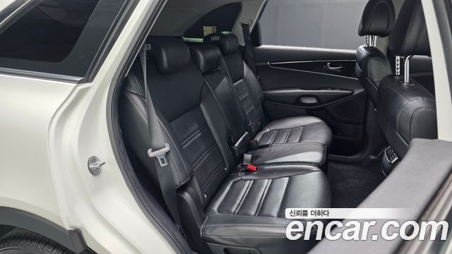 Kia Sorento 2016 — photo 17