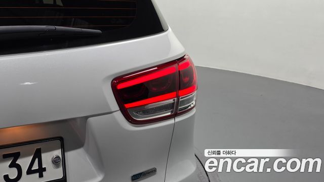Kia Sorento 2016 — photo 9
