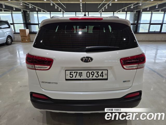 Kia Sorento 2016 — photo 38