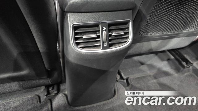 Hyundai AVANTE 2016 — photo 33