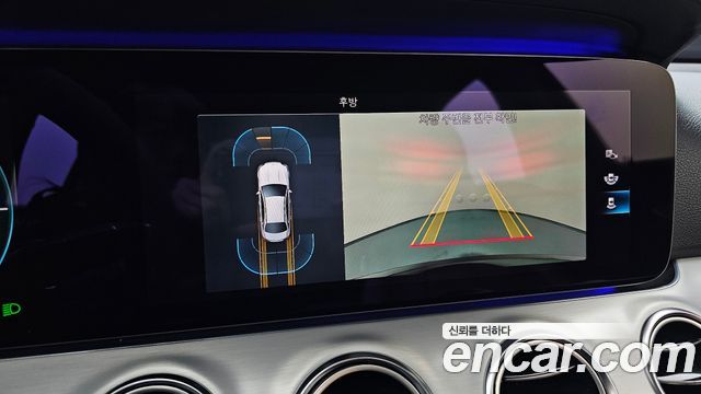 Mercedes-Benz E-Class 2021 — photo 22