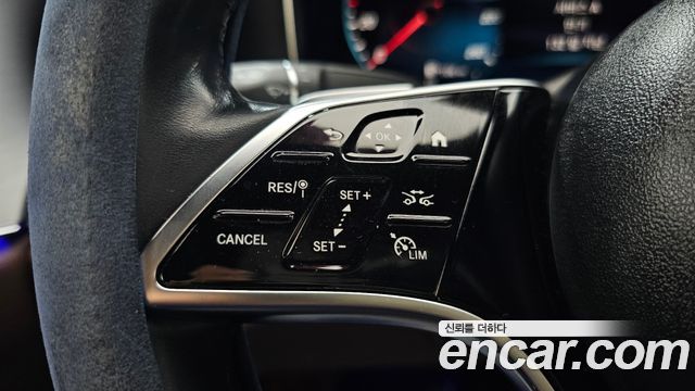 Mercedes-Benz E-Class 2021 — photo 24