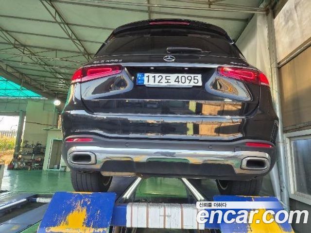 Mercedes-Benz GLS-Class 2023 — photo 2