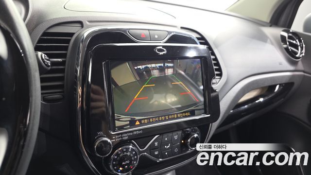 Renault Korea QM3 2016 — photo 19