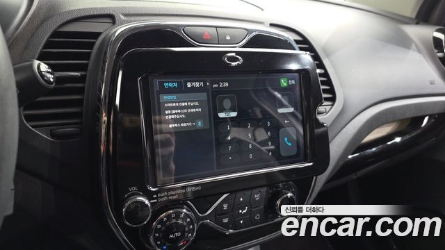 Renault Korea QM3 2016 — photo 20