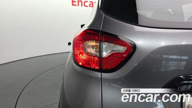 Renault Korea QM3 2016 — photo 9