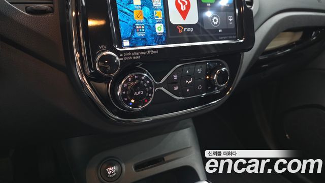 Renault Korea QM3 2016 — photo 29