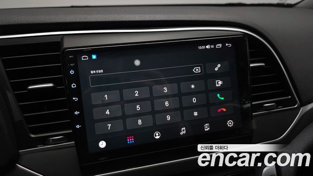 Hyundai AVANTE 2017 — photo 22