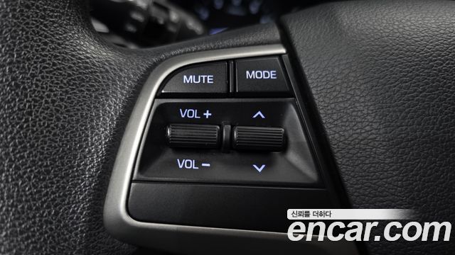 Hyundai AVANTE 2017 — photo 27