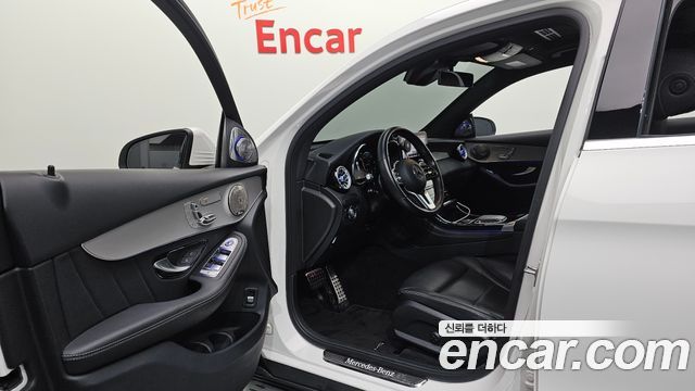 Mercedes-Benz GLC-Class 2021 — photo 10