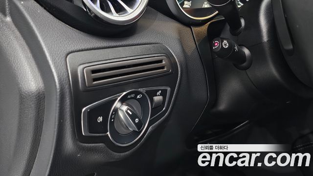 Mercedes-Benz GLC-Class 2021 — photo 12