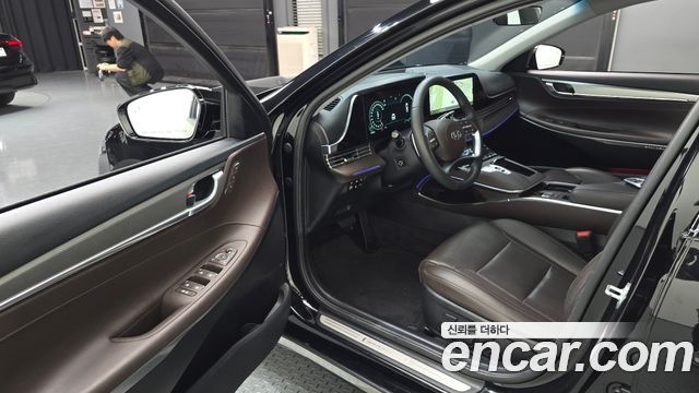 Hyundai Grandeur 2023 — photo 13