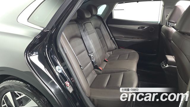 Hyundai Grandeur 2023 — photo 18