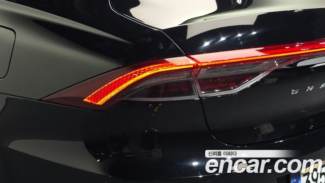 Hyundai Grandeur 2023 — photo 9