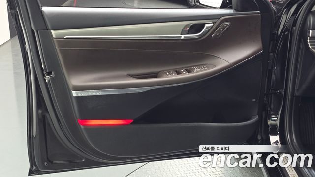 Hyundai Grandeur 2023 — photo 14