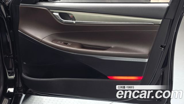 Hyundai Grandeur 2023 — photo 15
